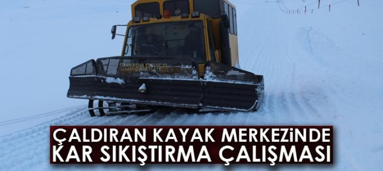 Çaldıran Kayak Merkezinde kar sıkıştırma çalışması