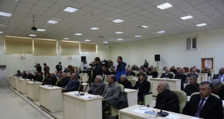 Vali Taşyapan muhtarlarla bir araya geldi