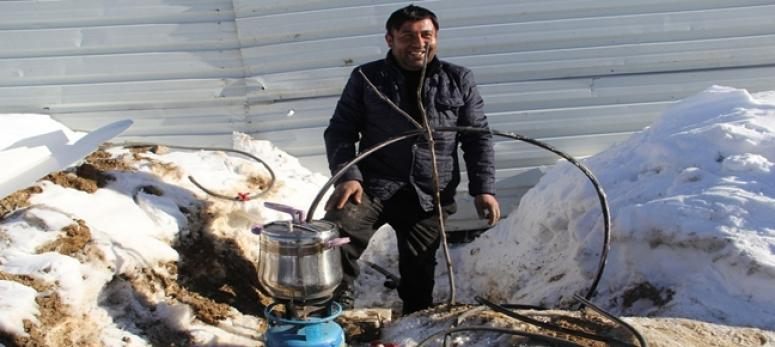  Suyu donan vatandaş çareyi düdüklü tencerede buldu