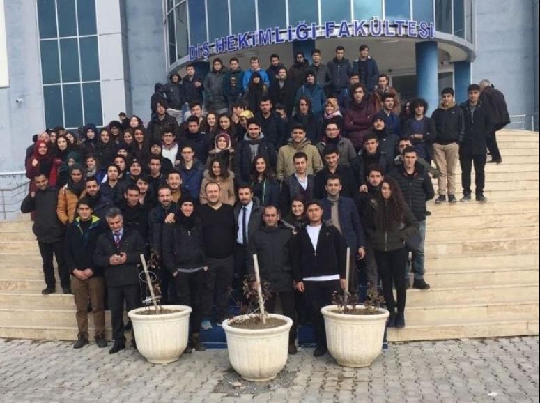 Uğur Temel Lisesi öğrencilerinden YYÜ