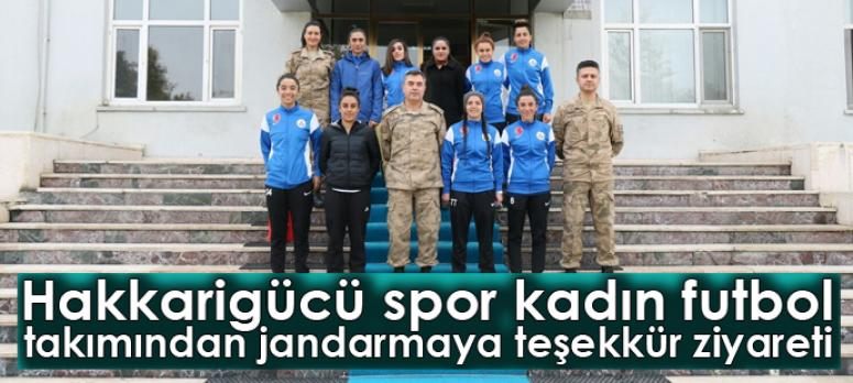 Hakkarigücü spor kadın futbol takımından jandarmaya teşekkür ziyareti